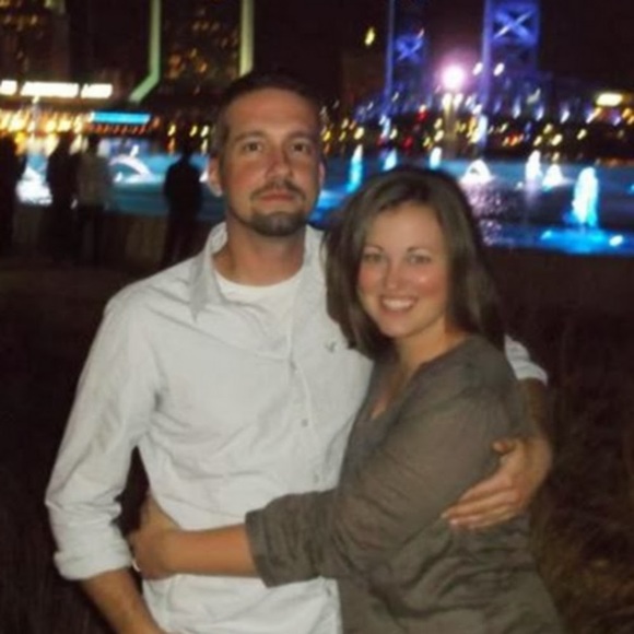 Meet your Posher, Jillian - Picture 1 of 1